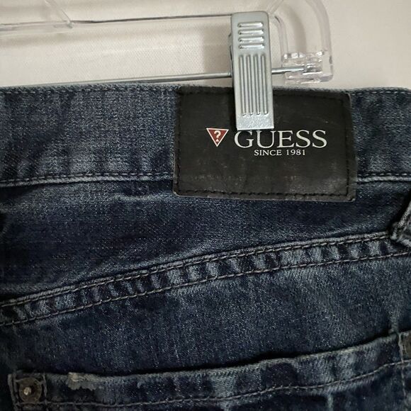 Guess Jeans Men 32x32 Slim Straight Del Mar Fit Dark Wash Blue Distressed - Picture 14 of 16